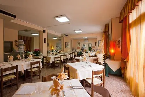 קאורלה Hotel Regina איטליה